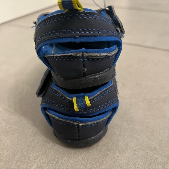 Child Of Mine by Carter’s Blue and Yellow Velcro Toddler Boy Sandals Size 6 - Picture 4 of 7
